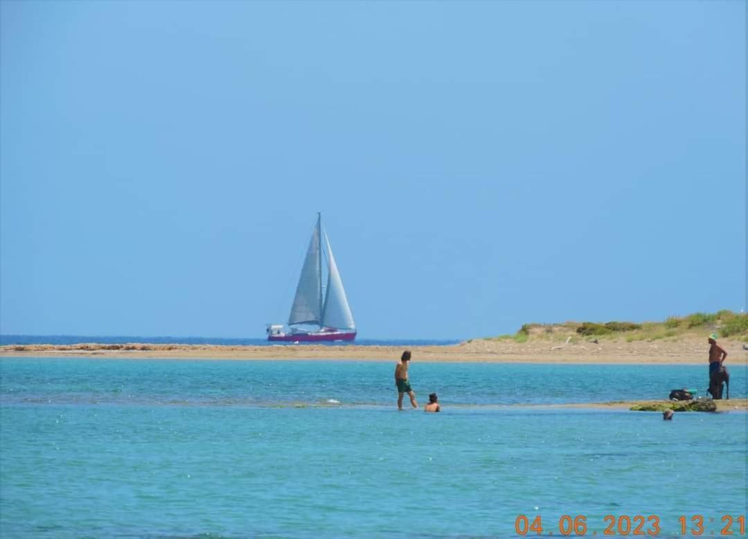 Vila Casa Guttuso 1 Portopalo Di Capo Passero Exteriér fotografie